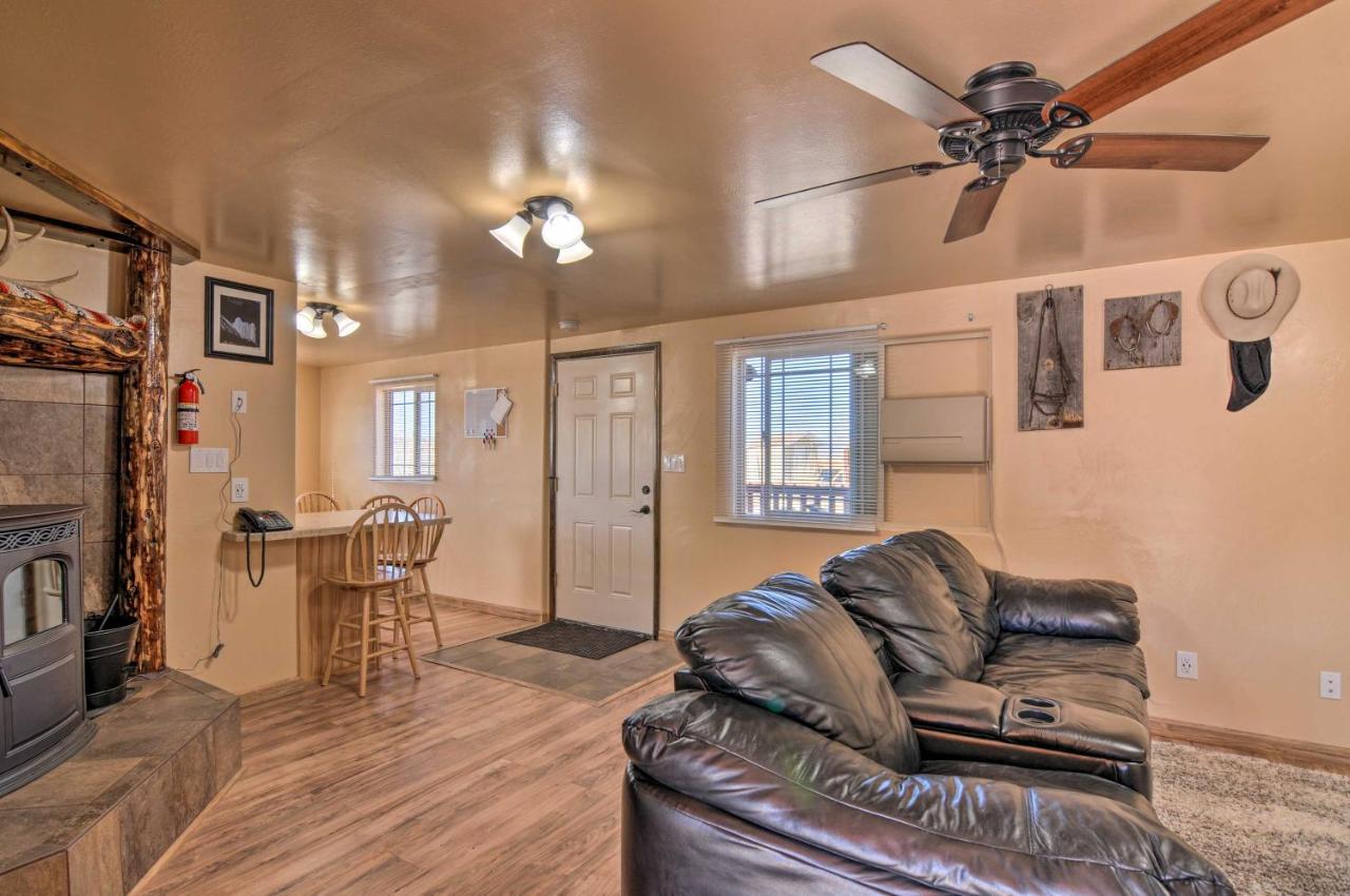 Cozy Home With Canyon Views 2 Mi To Grand Staircase Henrieville Εξωτερικό φωτογραφία