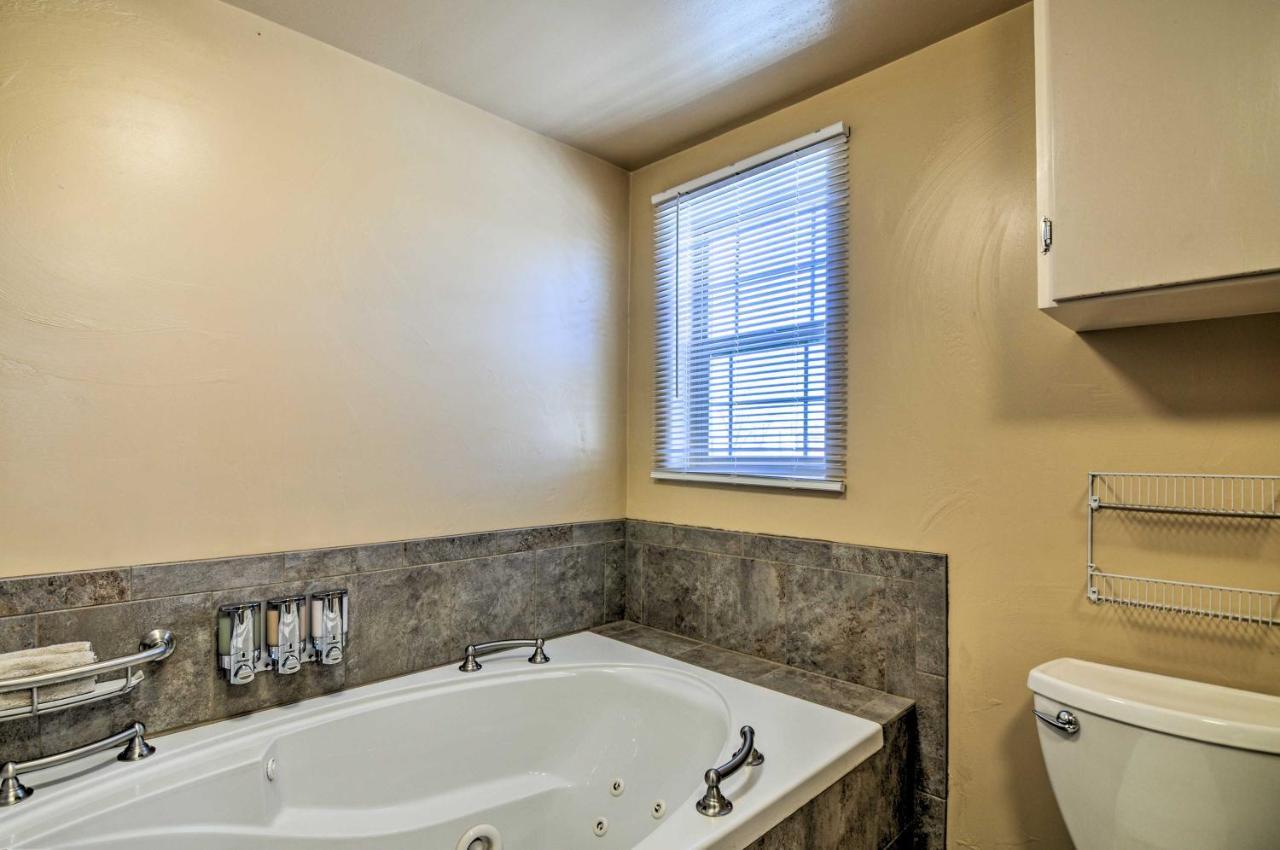 Cozy Home With Canyon Views 2 Mi To Grand Staircase Henrieville Εξωτερικό φωτογραφία