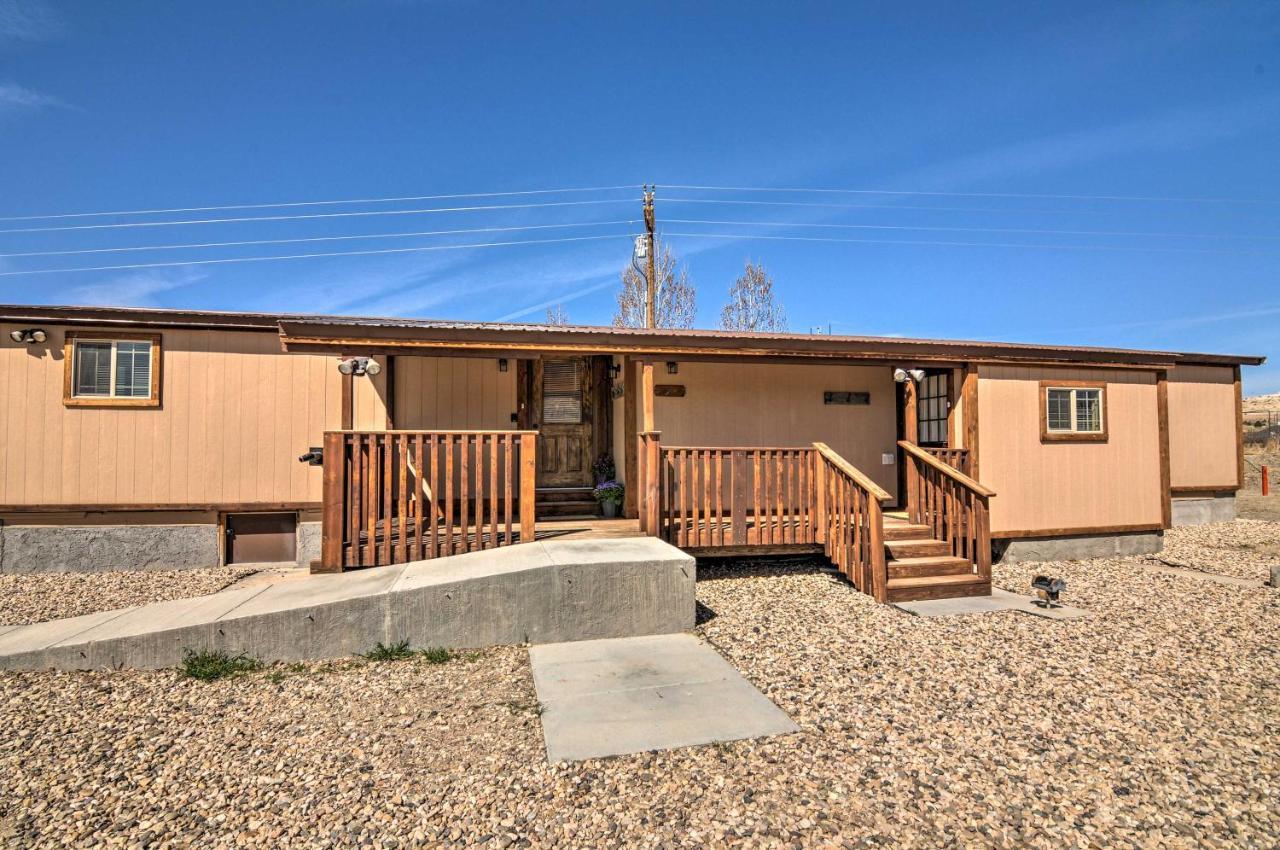 Cozy Home With Canyon Views 2 Mi To Grand Staircase Henrieville Εξωτερικό φωτογραφία