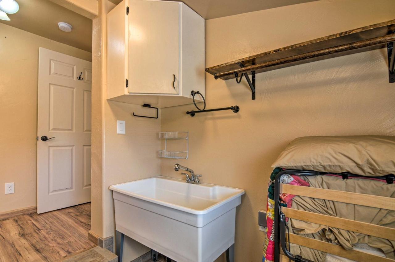 Cozy Home With Canyon Views 2 Mi To Grand Staircase Henrieville Εξωτερικό φωτογραφία